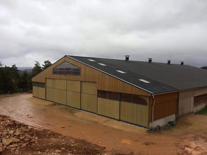 Édification de bergerie et chèvrerie en Lozère Occitanie