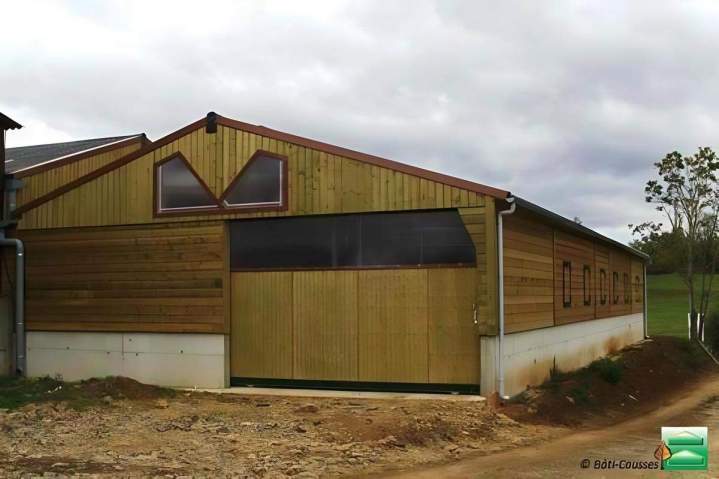 Construction d'écurie avec boxes Occitanie