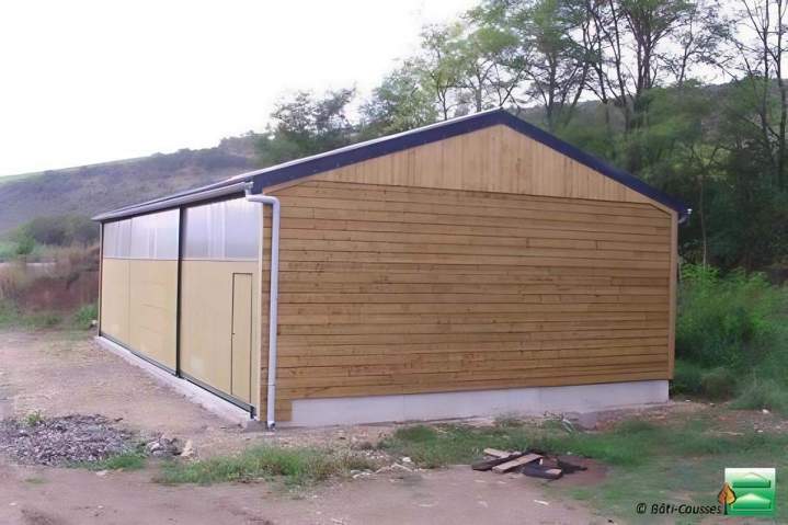 Construction de hangar de stockage d'outils et matériaux Occitanie