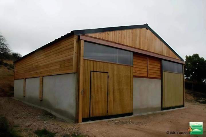 Construction de hangar de stockage d'outils et matériaux Occitanie