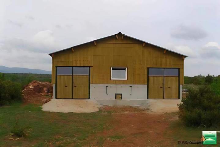 Bâtiment de poulaillers et autres installations pour volailles Occitanie