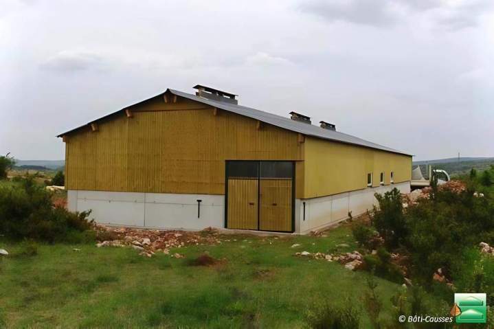 Bâtiment de poulaillers et autres installations pour volailles Occitanie