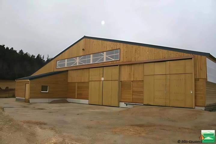 Réalisation de structures autour de la stabulation Occitanie