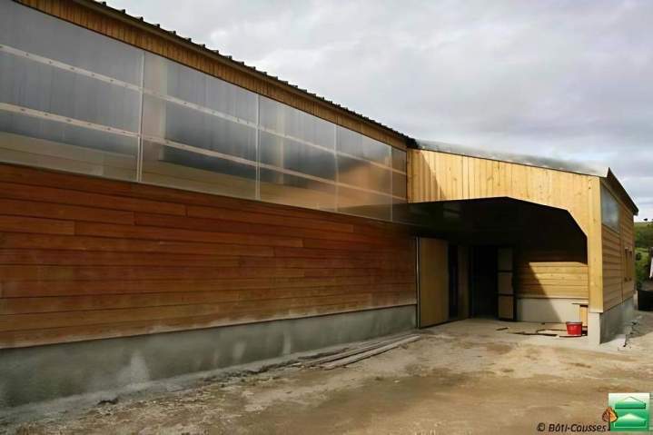 Réalisation de bâtiments pour production de viande et lait Occitanie